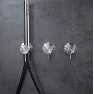 Linki Loop faucet collection